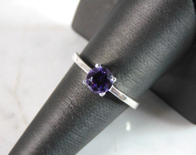 Womens Vintage Estate Sterling Silver Amethyst Ring 2.8g E5183