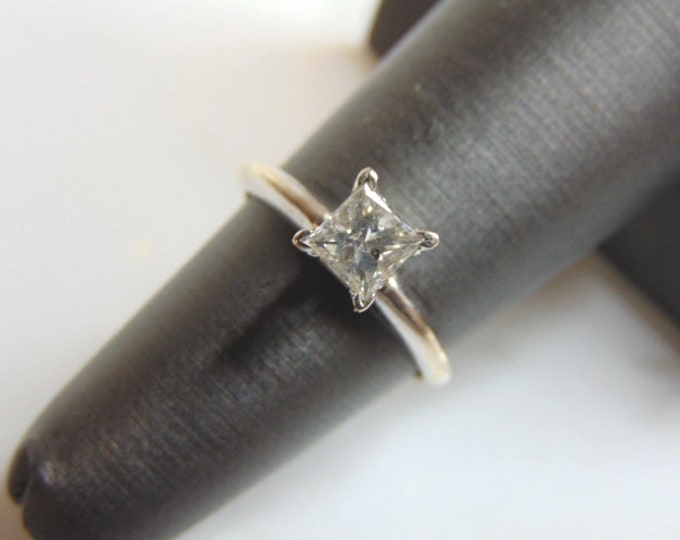 Womens Vintage Estate 14K White Gold .50cts Diamond Engagement Ring, 2.0g E704