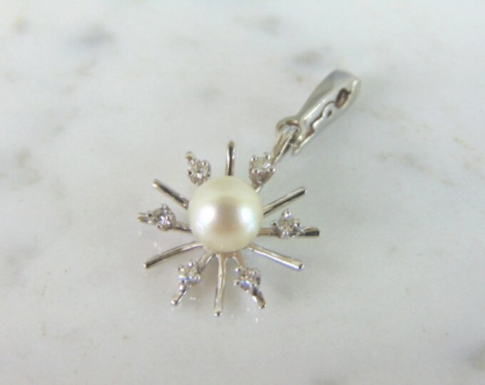 Womens Vintage Estate 14k White Gold Diamond Pearl Snowflake Pendant 3.0g E5428