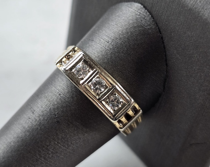 Mens Vintage Estate 14K Yellow Gold Diamond Ring 6.7g E1610