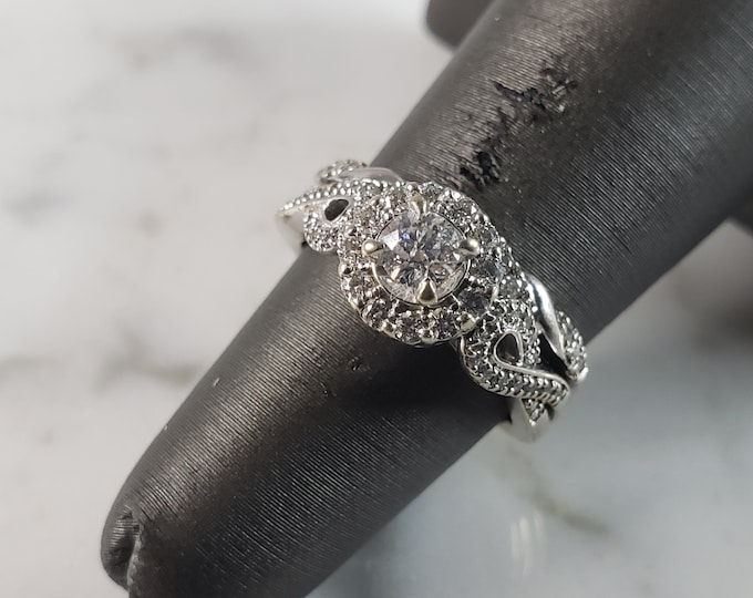 Womens Vintage Estate 14K White Gold Diamond Ring, 5.3g E6272