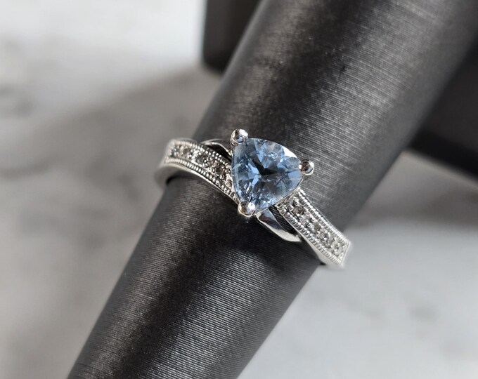 Womens Vintage Estate 10K White Gold Aqua Diamond Ring 2.5g #E5420
