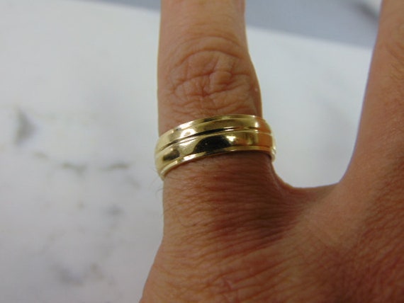 Womens Vintage Estate 14k Yellow Gold Band Ring 4… - image 4