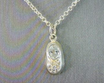 Womens Vintage Estate CZ Shoe Pendant W/ Necklace 4.4g E2251