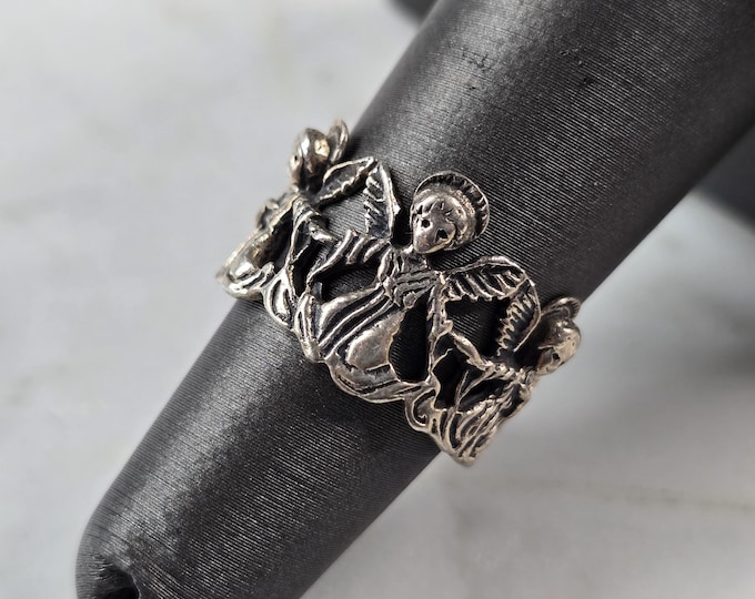 Womens Vintage Estate Sterling Silver Angel Fairy Ring 3.5g E3673