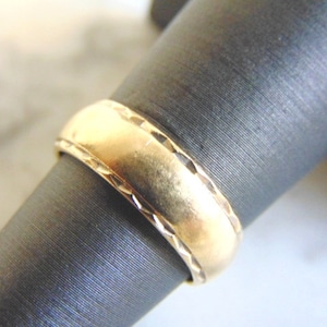 Vintage Estate 14K Yellow Gold Band Wedding Ring 4.4g E4011