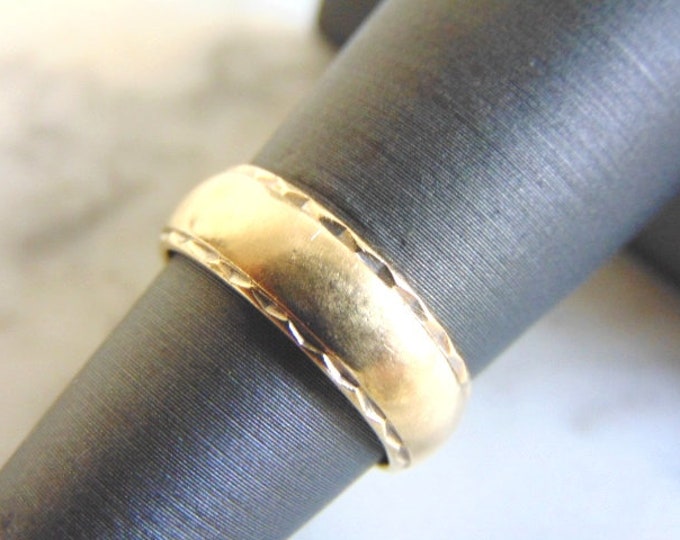 Vintage Estate 14K Yellow Gold Band Wedding Ring 4.4g E4011