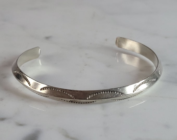 Vintage Estate Sterling Silver Southwestern Design Cuff Bracelet 11.2g E6702