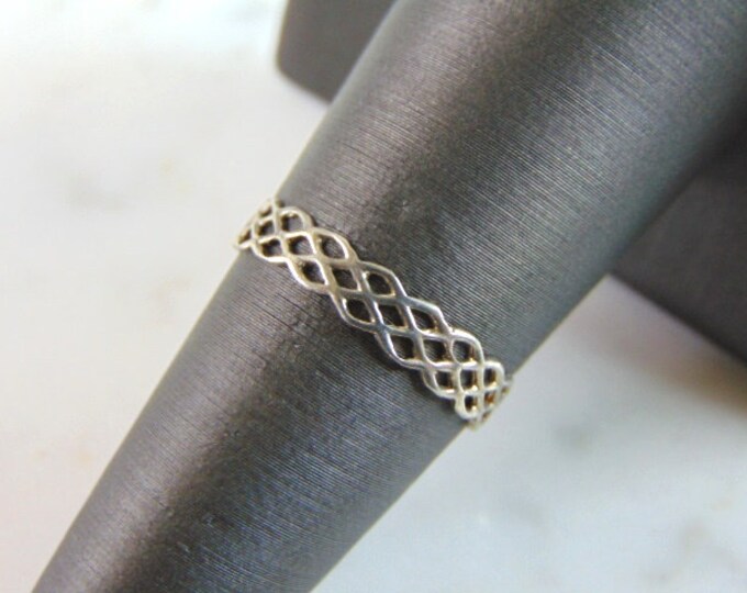 Womens Vintage Estate Sterling Silver Modernist Ring .5g E4321