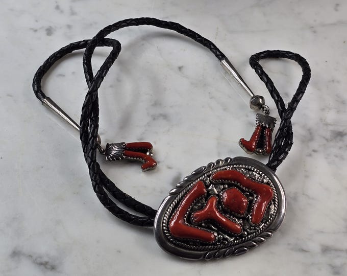 Southwestern Native American Sterling Silver Coral Leekya Bolo Tie E642