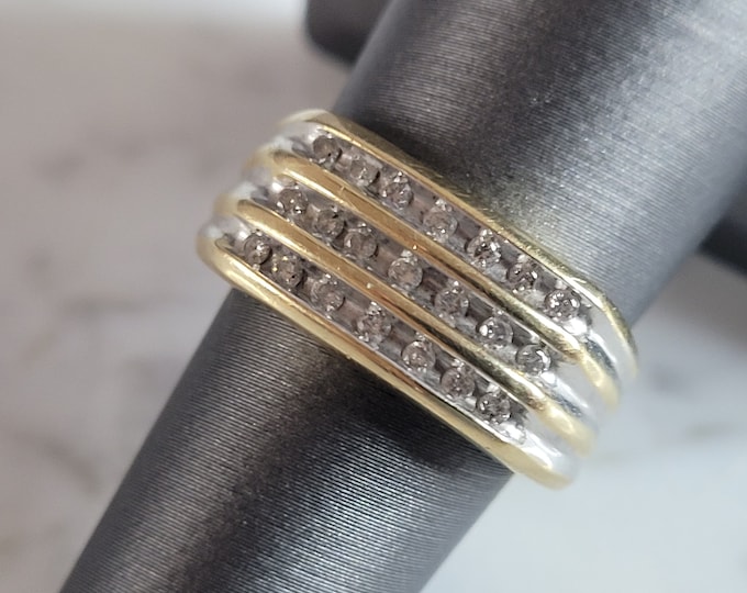 Womens Vintage Estate 10K Yellow Gold Diamond Ring 3.7g E3598