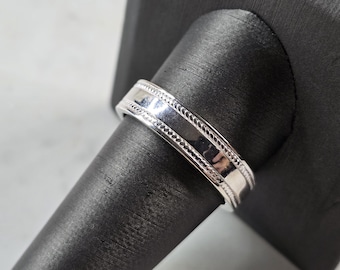Mens Sterling Silver Wedding Band Ring 6.0g E2335