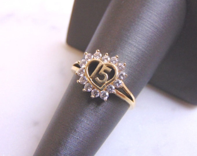 Womens Vintage Estate 14k Yellow Gold La Quinceanera Ring 2.4g E1098
