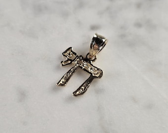 14K Yellow Gold Jewish Judaica Chai Charm Pendant, 0.8g E4800