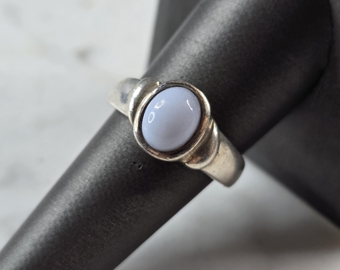 Womens Vintage Estate Sterling Silver Lavender Cabochon Ring 4.7g E3236