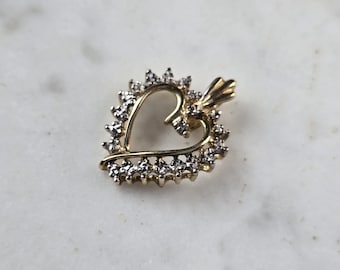 Womens Vintage Estate 10K Yellow Gold Diamond Heart Pendant 1.4g E3354