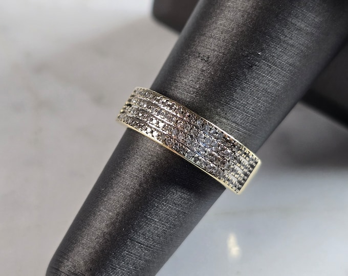 Womens Vintage Estate 10K Gold Diamond Cluster Ring 3.4g #E5312