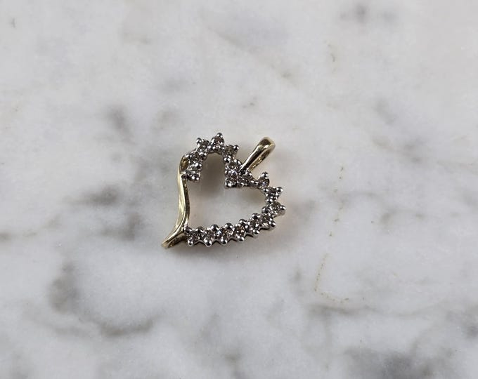 Womens Vintage Estate 10K Gold Diamond Heart Pendant 1.1g E1622