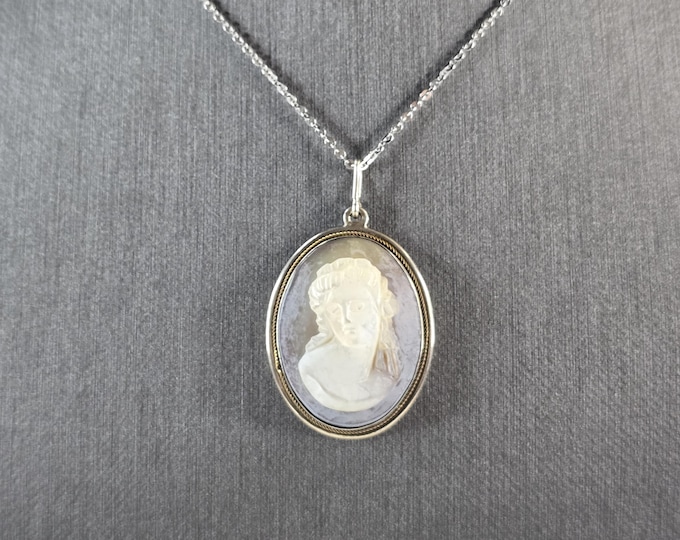 Womens Sterling Silver Victorian Style Cameo Pendant Necklace 7.4g E2360