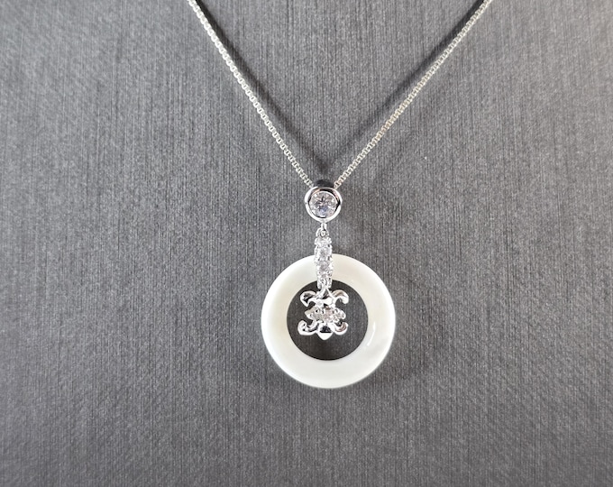 Womens Vintage Sterling Silver Fleur de Lis CZ Pendant Necklace 5.5g E2362