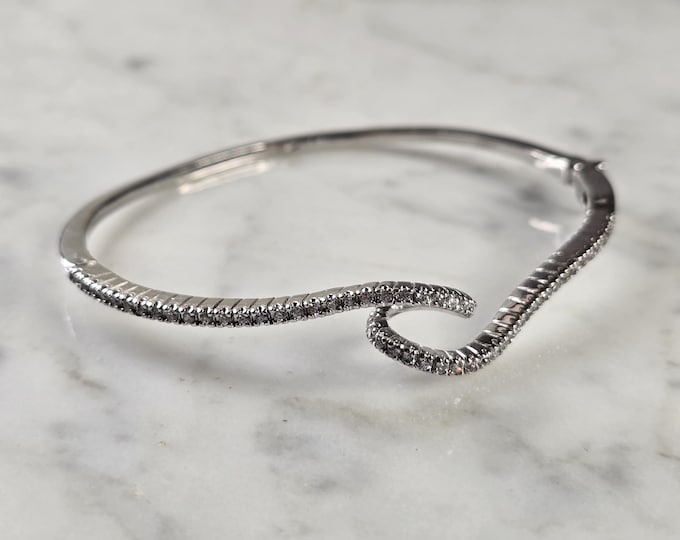 Womens Vintage Estate Sterling Silver CZ Wave Bangle Bracelet 10.6g E4534