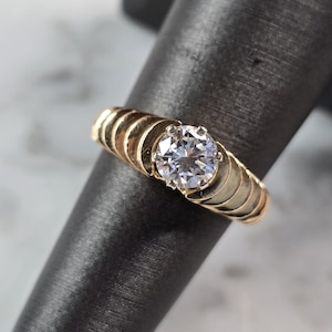 Womens Vintage Estate 14k Gold Diamond Stuller Ring 5.0g E1846