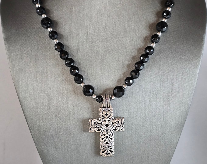 Womens Vintage Estate Sterling Silver Cross Pendant & Necklace 61.8g E7671