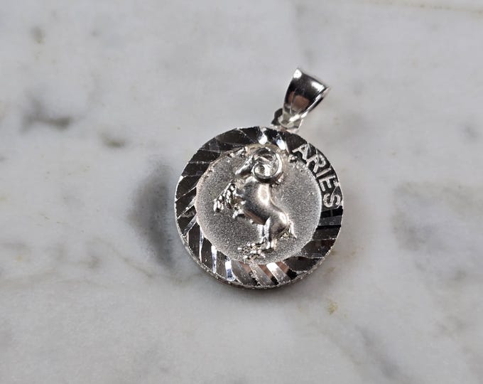 Womens Vintage Estate Sterling Silver Zodiac Aries Pendant 3.5g E5674