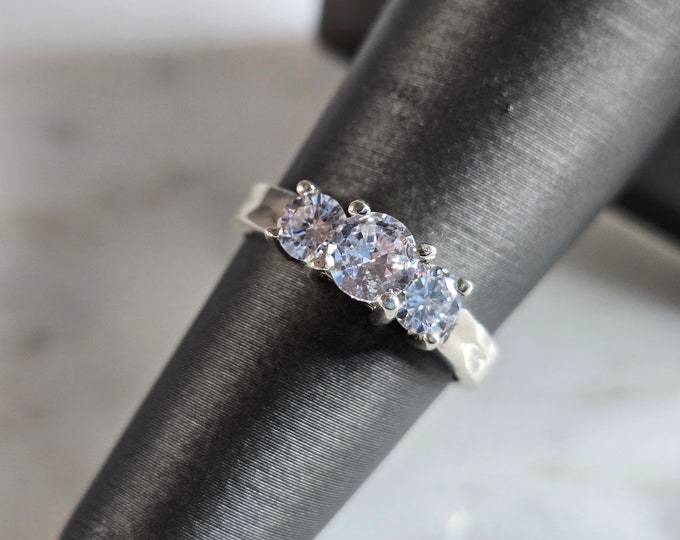 Womens Vintage Estate Sterling Silver Modernist CZ Ring 3.2g E7527