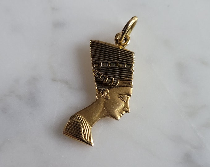 Womens Vintage Estate 10K Gold Queen Nefertiti Pendant 1.9g E7015