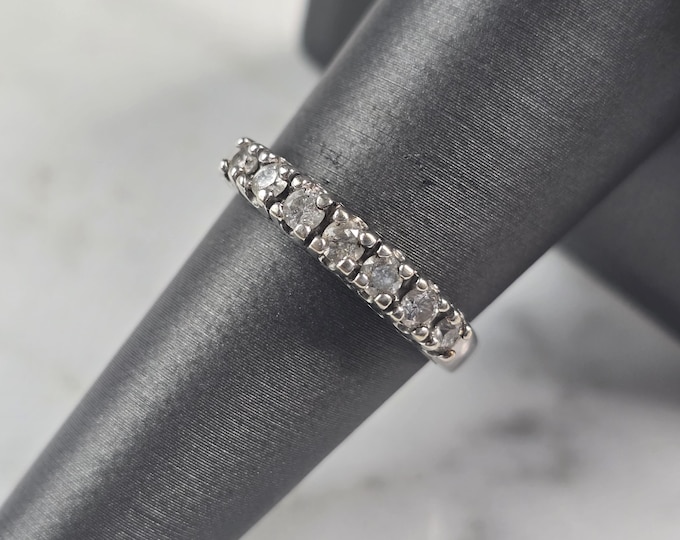 Womens Vintage Estate 10K White Gold Diamond Ring 2.3g E4621