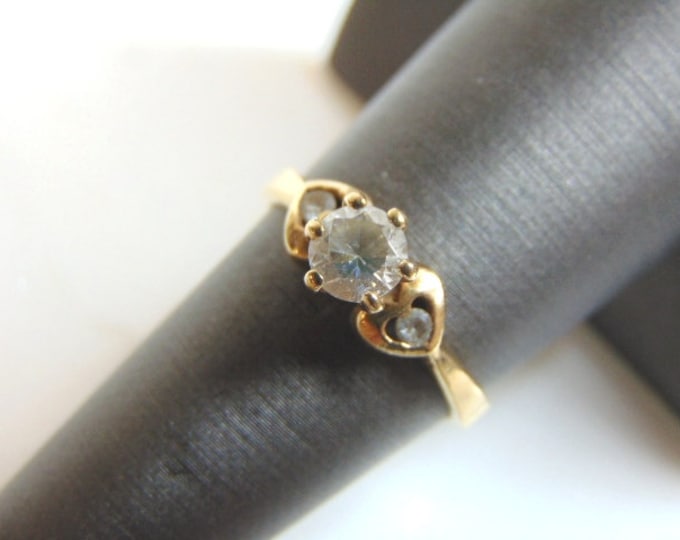 Womens Vintage Estate 10K Yellow Gold CZ Ring, 2.8g E701