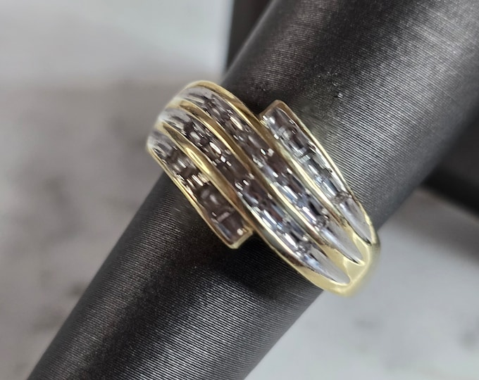 Womens Vintage Estate 10K Yellow Gold Modernist Diamond Ring 2.8g E7385
