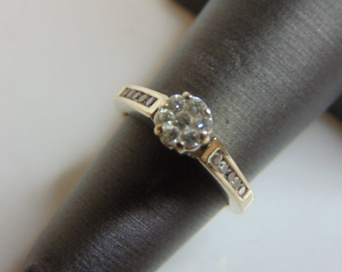 Womens Vintage Estate 14K White Gold Diamond Ring, 3.5g E784