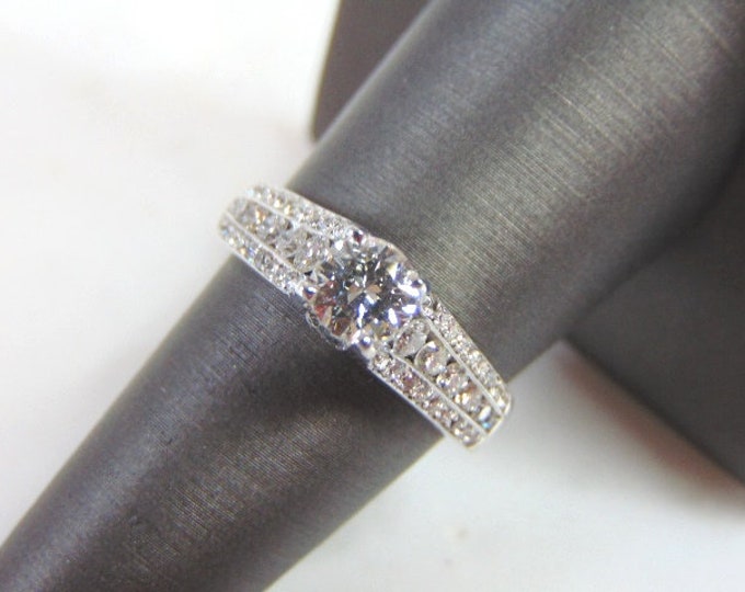 Exquisite Womens 14k White Gold Diamond Engagement Ring 4.9g E975