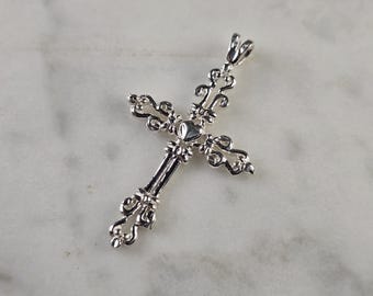 Womens Vintage Estate Sterling Silver Religious Cross Pendant 1.7g E4755