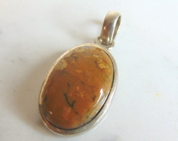 Womens Vintage Estate Sterling Silver Pendant 11.5g E5645