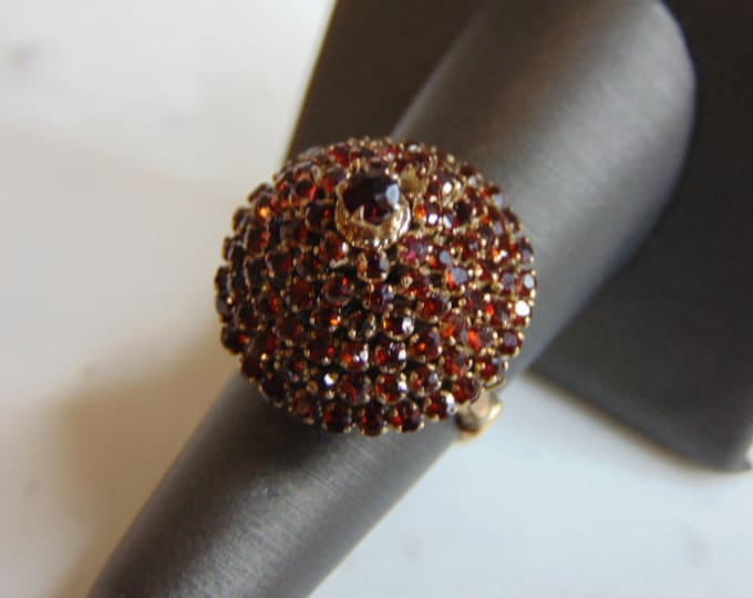 Womens Vintage Estate 10K Yellow Gold Garnet Cocktail Ring 7.9g E3364