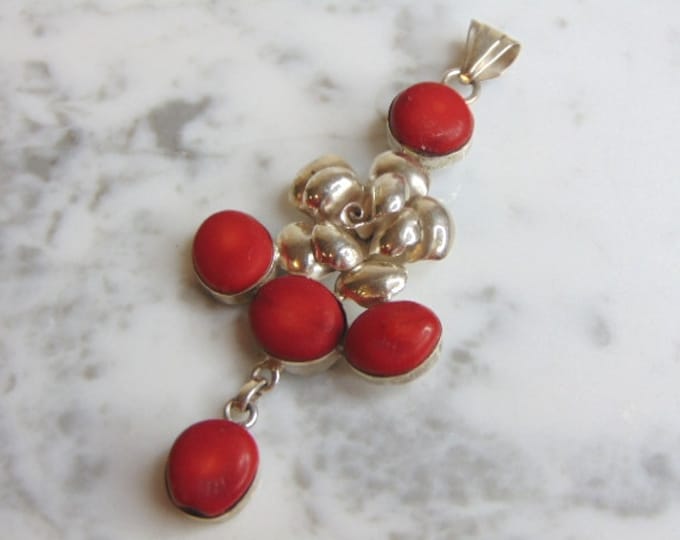 Womens Vintage Estate Sterling Silver Coral Pendant 20.6g E4945
