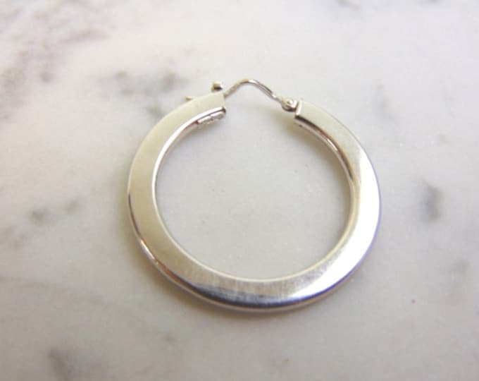 Single Vintage Estate 18k White Gold  Hoop Earring 1.8g #E2202