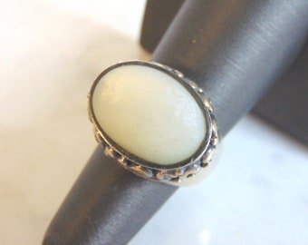 Womens Vintage Estate Sterling Silver Mother of Pearl Ring 10g E5618
