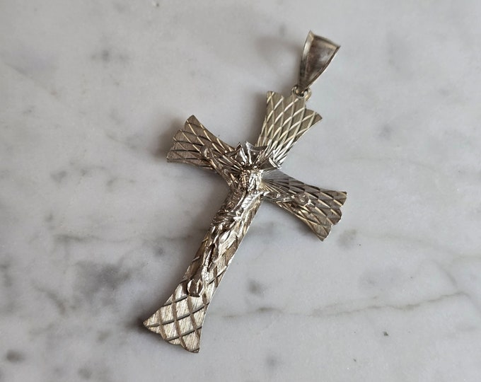 Womens Vintage Estate Sterling Silver Religious Cross Pendant 5.8g E7172