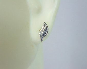 Pr Womens Vintage Estate Sterling Silver Leaf Stick Earrings 0.6g E1507