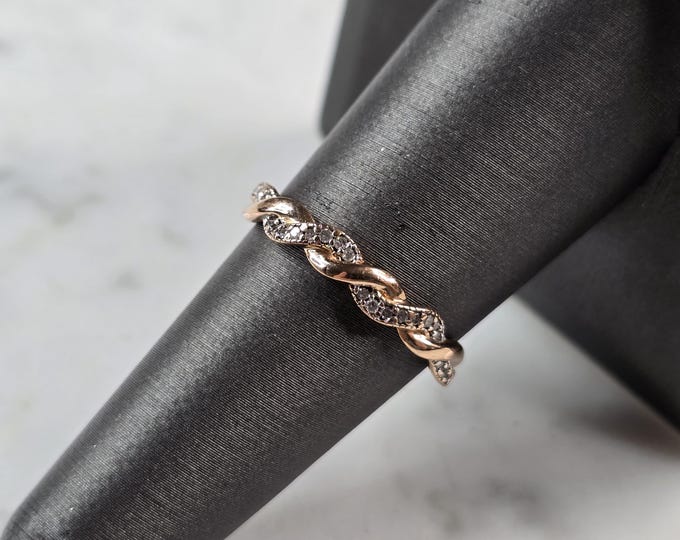 Womens Vintage Estate 10K Rose Gold Diamond Ring 1.6g E7139