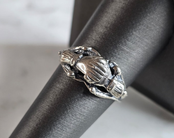 Womens Vintage Estate Sterling Silver Friendship Ring 3.2g E7609