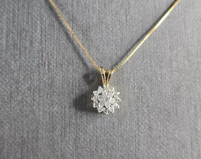 Womens Vintage Estate 14K Gold Diamond Cluster Pendant Necklace 2.2g E5118