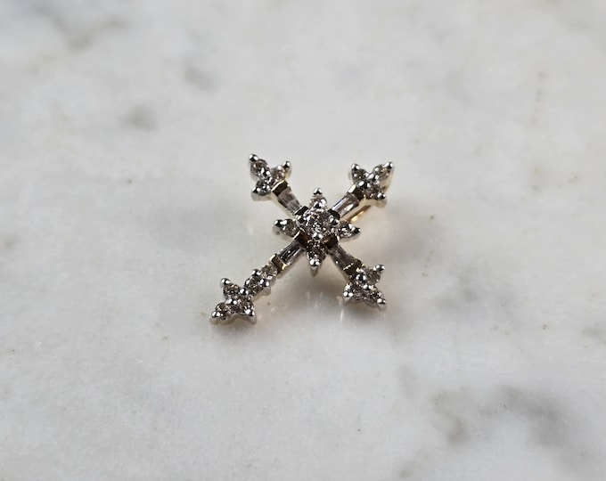 Womens Vintage Estate 14K Gold Religious Cross Diamond Pendant 1.4g E7169