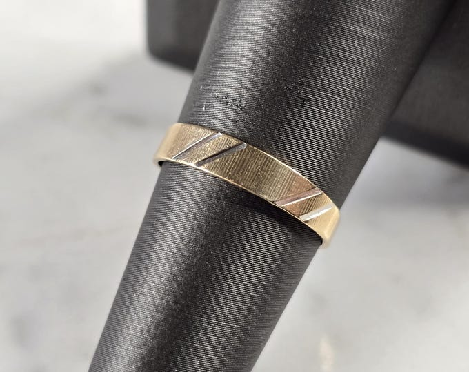 Womens Vintage Estate 14K Yellow Gold Band Ring 1.5g E1734