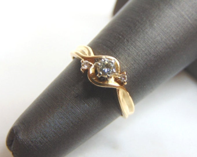 Womens Vintage Estate 14K Yellow Gold Diamond Ring, 2.4g E973