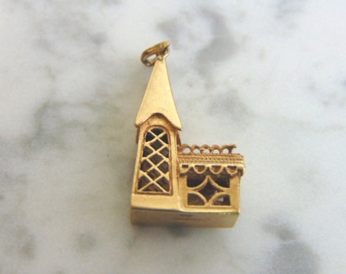 Womens Vintage Estate 9k Gold Cottage Charm Pendant 4.8g E2484